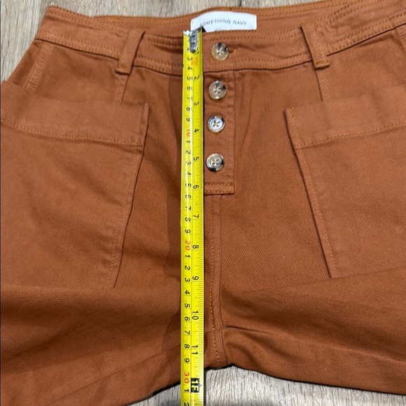 Something Navy Size 6 Tan Capris Front Pockets - Picture 10 of 13